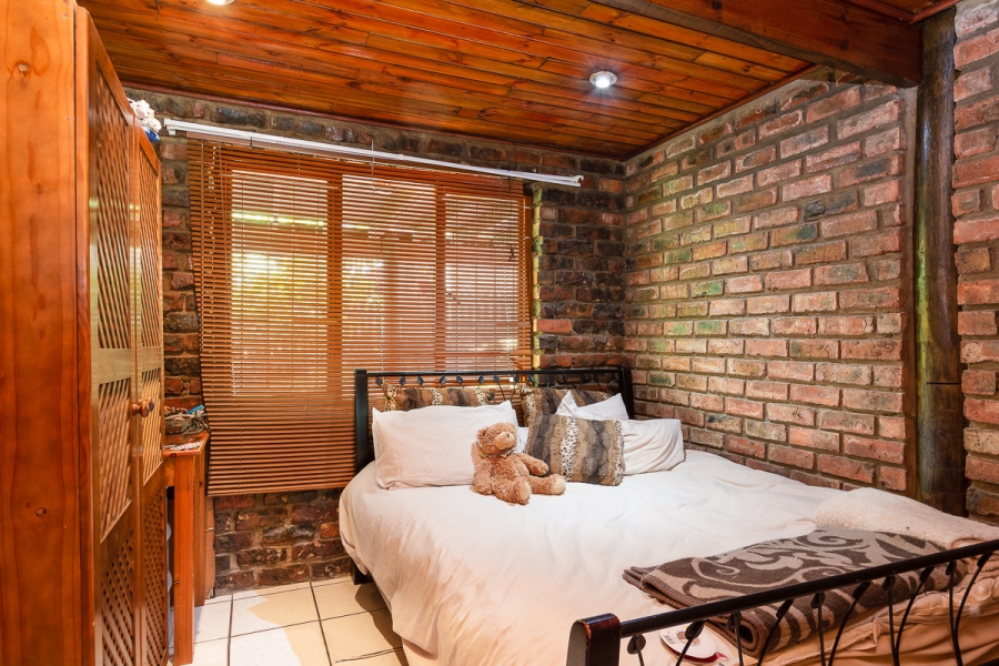 3 Bedroom Property for Sale in Denneoord Western Cape